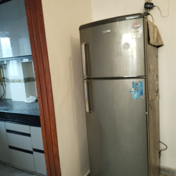 Furnished Amenities in 2 BHK Builder Floor at Malviya Nagar – for Rent