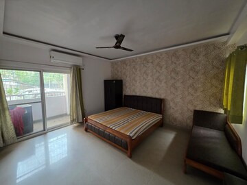 3 BHK Apartment For Rent in Sargam Apartment, Jankipuram