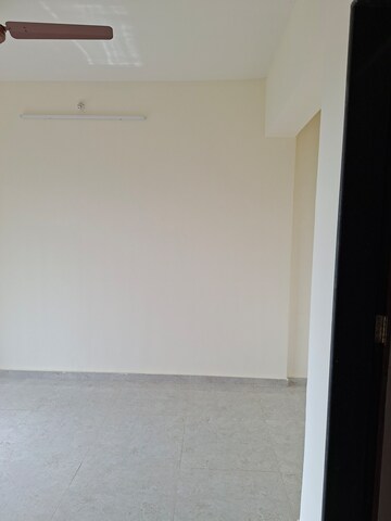 Room in 1 BHK Apartment at Mahavir Kalpavruksha, Ghodbunder Road – for Rent