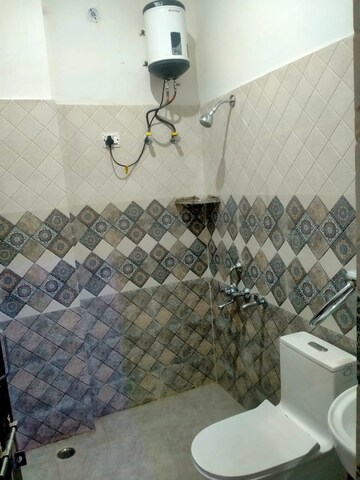 Master Bedroom in 2.5 BHK Villa at Chinhat – for Rent