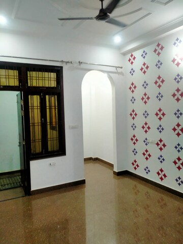 Room in 2.5 BHK Villa at Chinhat – for Rent