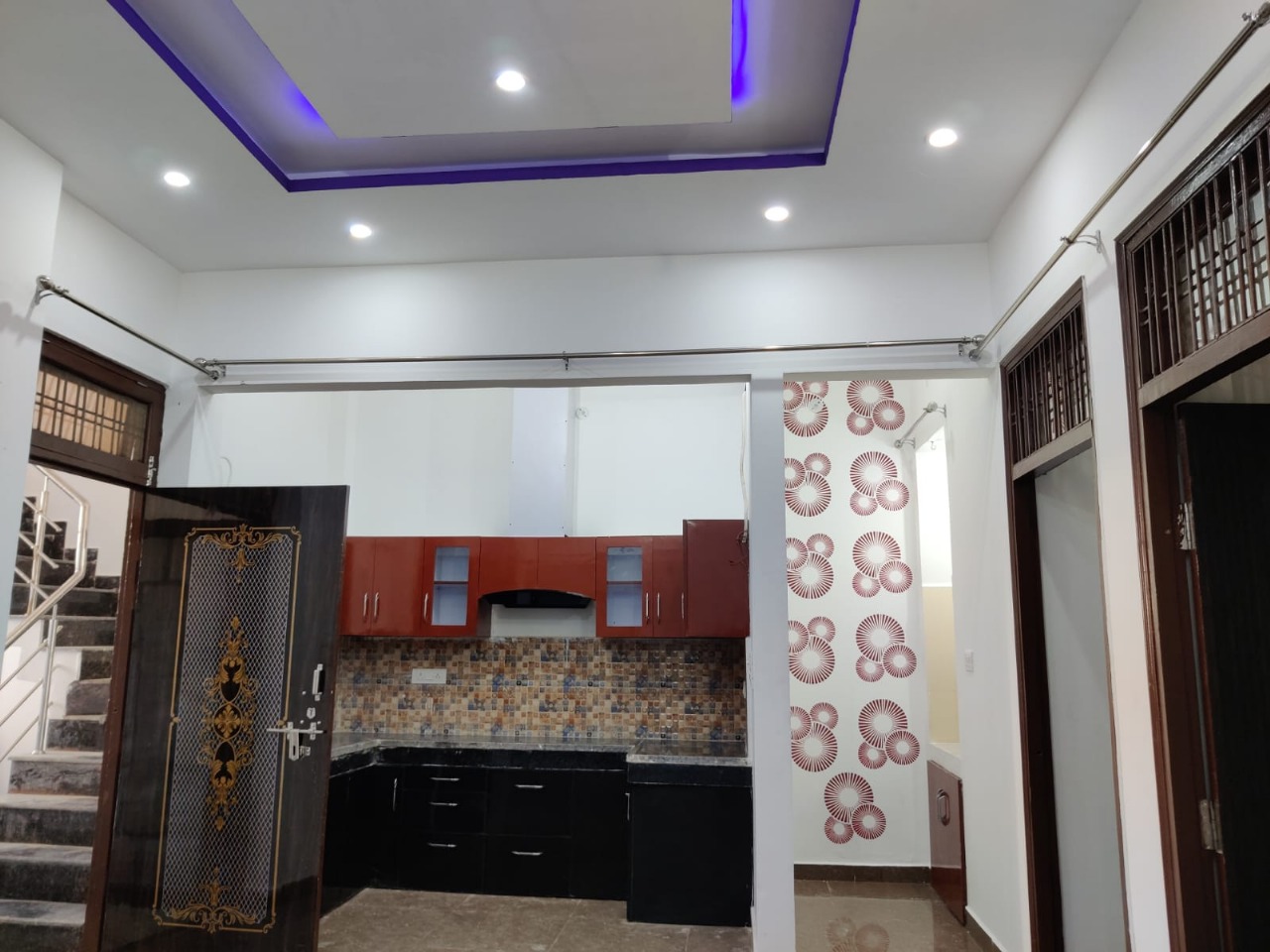 2.5 BHK + Pooja Room,Servant Room,Study Room,Extra Room Villa For Rent in 2bhk Semi Furnish Makan G