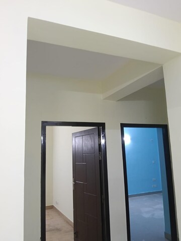 Room in 4 BHK Independent House at Jankipuram – for Rent