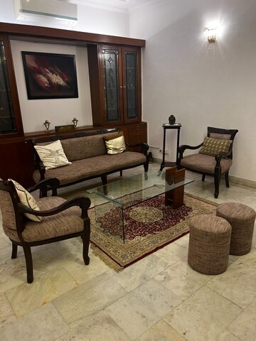 Living Room in 3.5 BHK Apartment at Greater Kailash I – for Rent