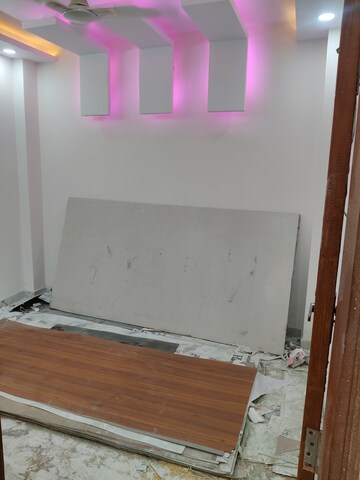 Furnished Amenities in 2 BHK Builder Floor at Govindpuri – for Sale