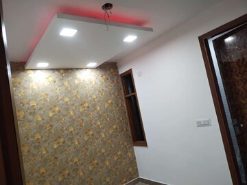 Furnished Amenities in 3 BHK Builder Floor at Govindpuri – for Sale