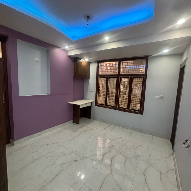 Room, uttam nagar west 3 Bedroom 950 Sq.Ft. Builder Floor In Uttam Nagar West Delhi 8897520
