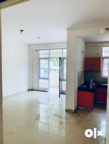 Living Room in 3 BHK Apartment at Parsvnath Royale Floors, Uattardhona – for Rent