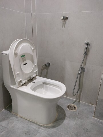 Bathroom in 3 BHK Independent House at Chinhat – for Rent