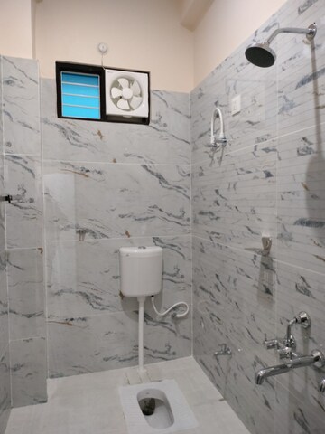 Bathroom in 3 BHK Independent House at Chinhat – for Rent