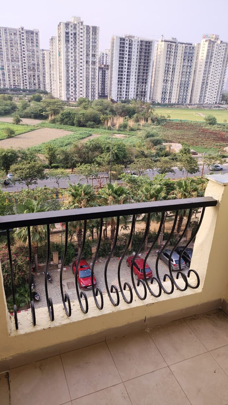 Master Bedroom, amrapali-dream-valley 5 Bedroom 2950 Sq.Ft. Villa In Tech Zone 4 Greater Noida Greater Noida 8897541