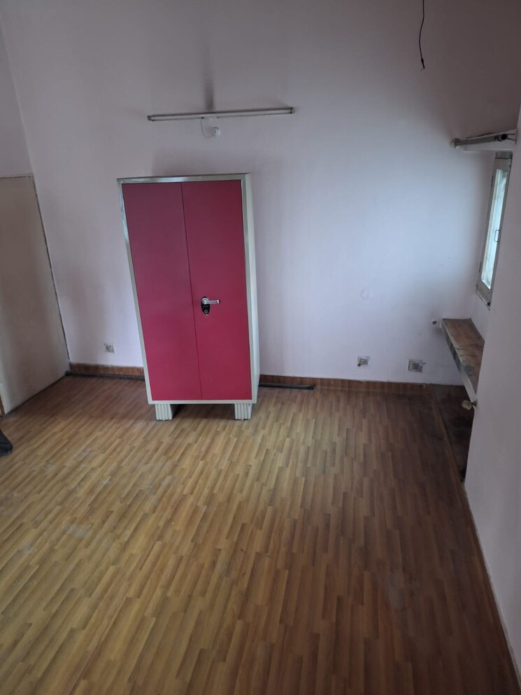 Room, indira nagar 3 Bedroom 2560 Sq.Ft. Independent House In Indira Nagar Lucknow 8897537