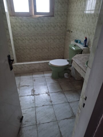 Bathroom in 3 BHK Independent House at Indira Nagar – for Rent