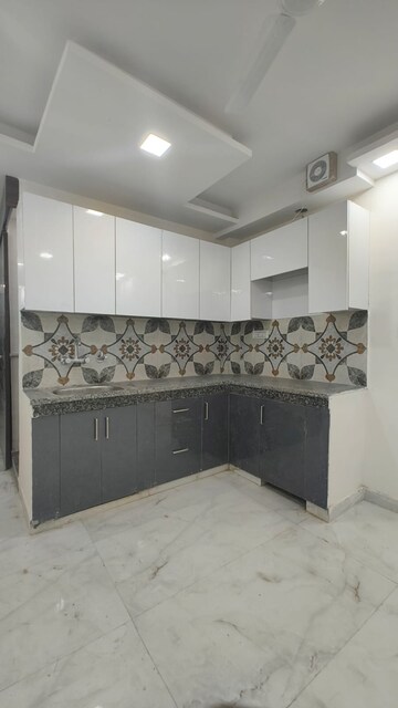 Kitchen in 2 BHK Builder Floor at Govindpuri – for Rent