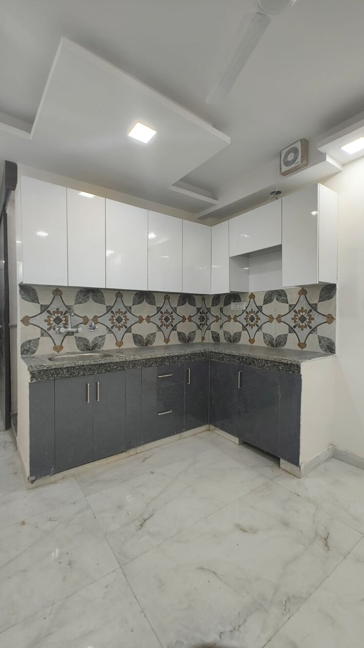 Kitchen, govindpuri 2 Bedroom 600 Sq.Ft. Builder Floor In Govindpuri Delhi 8897560
