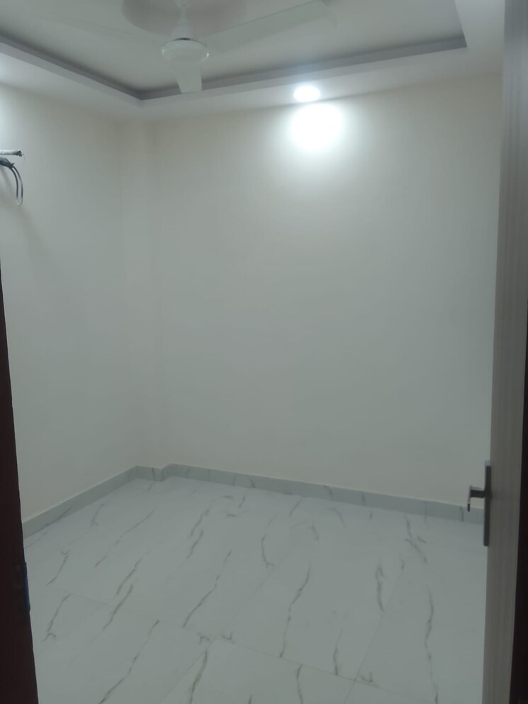 Room, govindpuri 3 Bedroom 920 Sq.Ft. Builder Floor In Govindpuri Delhi 8897569