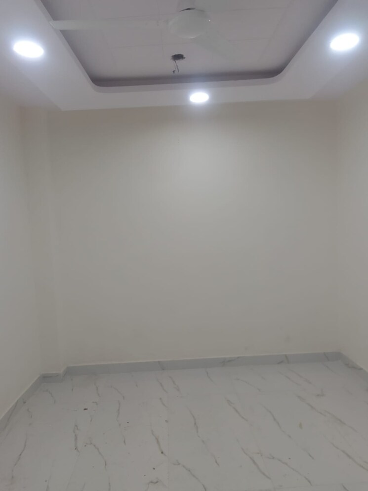 Room, govindpuri 3 Bedroom 920 Sq.Ft. Builder Floor In Govindpuri Delhi 8897569