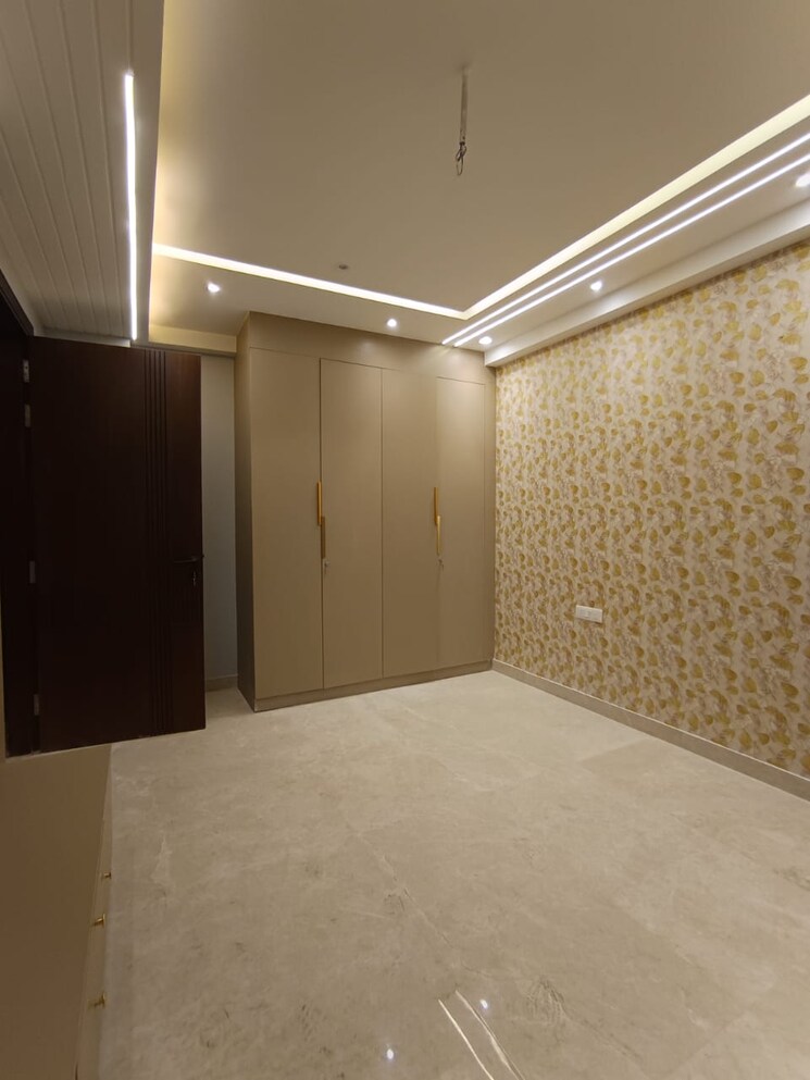 Room, sahridaya-apartments 3 Bedroom 1400 Sq.Ft. Apartment In Paschim Vihar Delhi 8897582