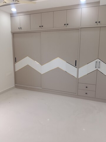 Furnished Amenities in 2 BHK Apartment at Manikonda – for Rent