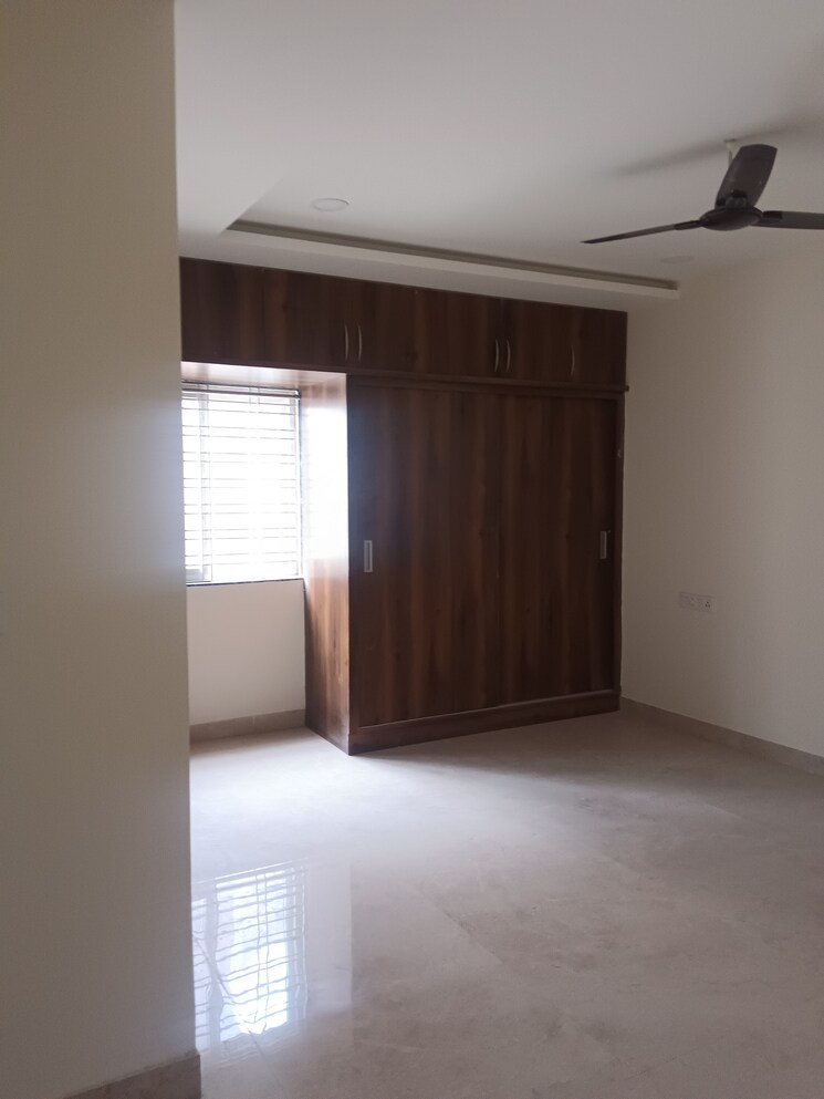 Room, manikonda 3 Bedroom 1600 Sq.Ft. Apartment In Manikonda Hyderabad 8897596
