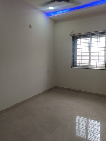 Room in 3 BHK Apartment at Manikonda – for Rent