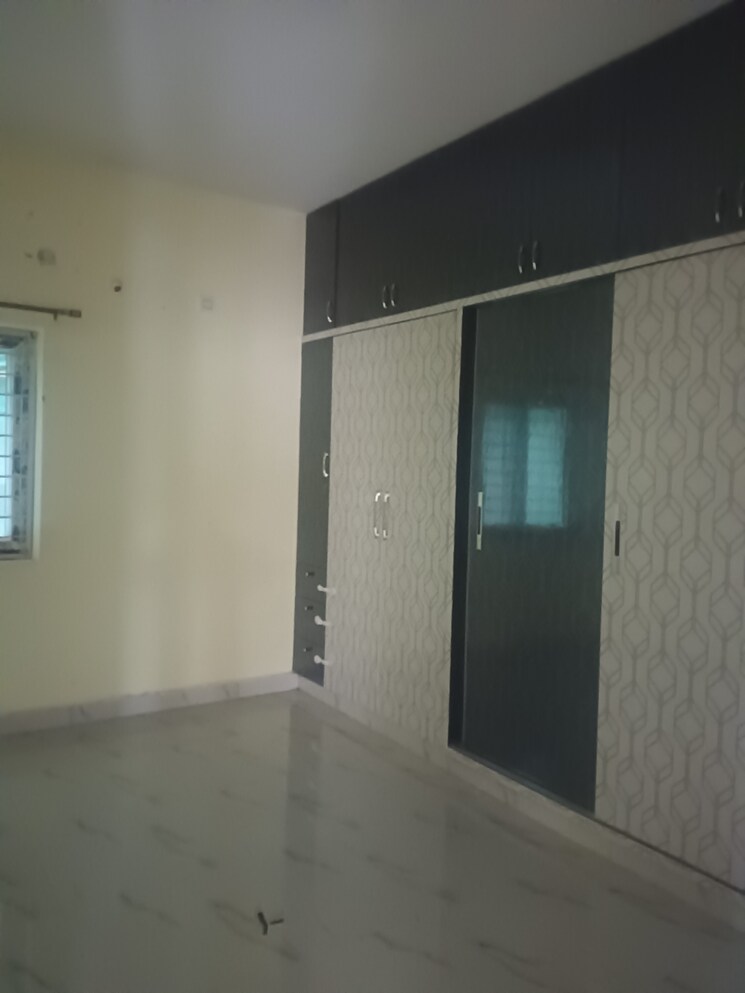 Room, manikonda 3 Bedroom 1600 Sq.Ft. Apartment In Manikonda Hyderabad 8897596