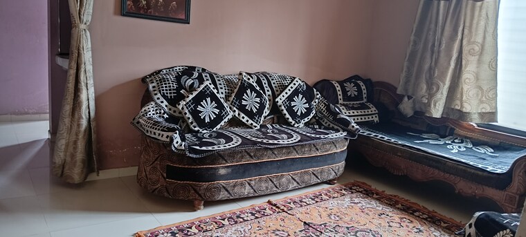 Living Room, mahal 2 Bedroom 825 Sq.Ft. Apartment In Mahal Nagpur 8897616