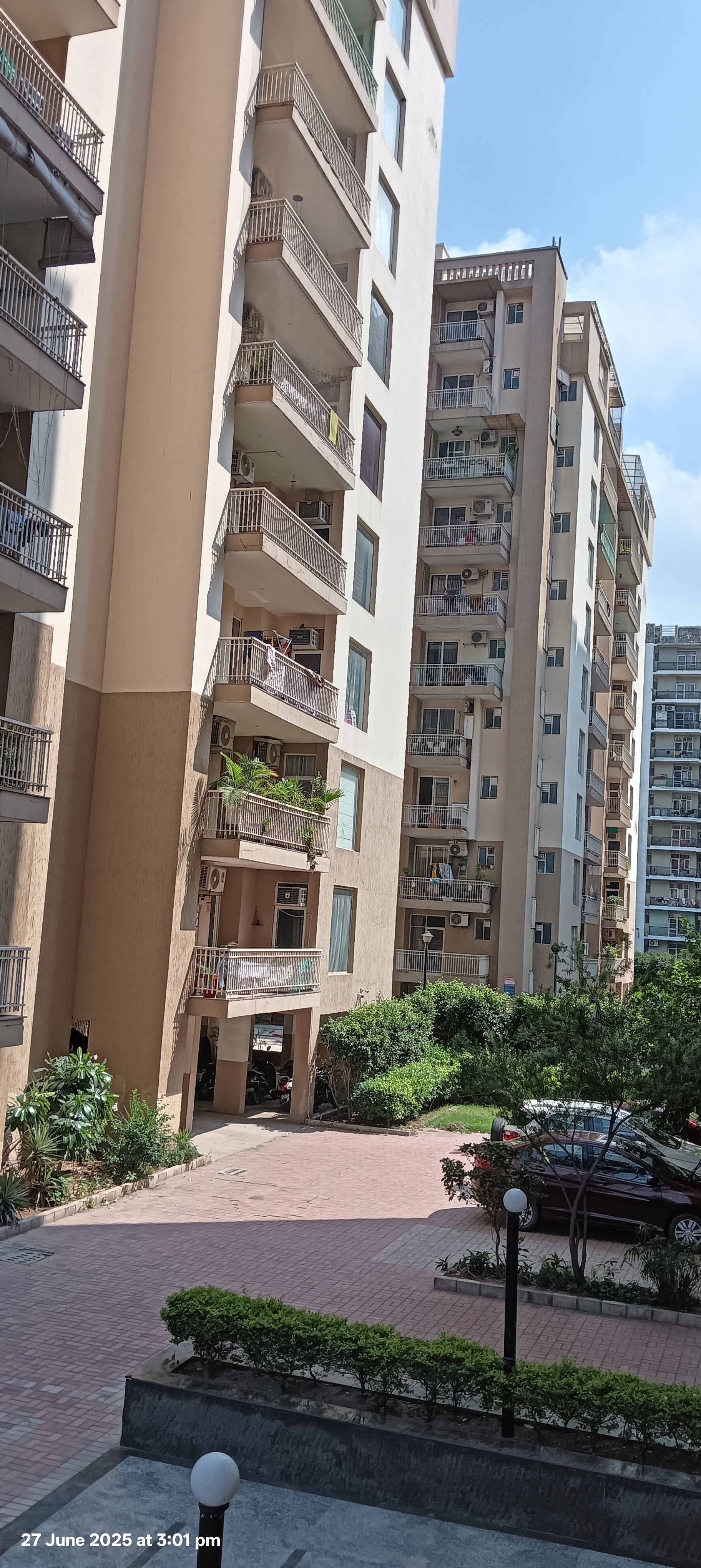 3 BHK + Pooja Room Apartment For Rent in Sector 20