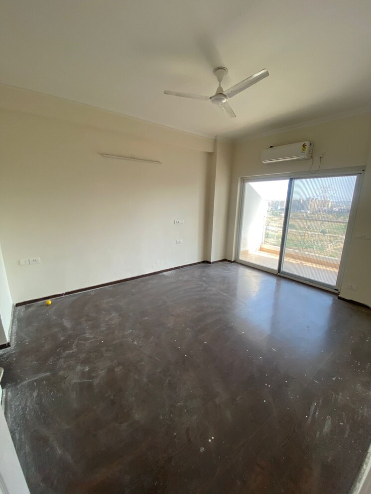 Room, shree-vardhman-victoria 2 Bedroom 1350 Sq.Ft. Apartment In Sector 70 Gurgaon 8897625
