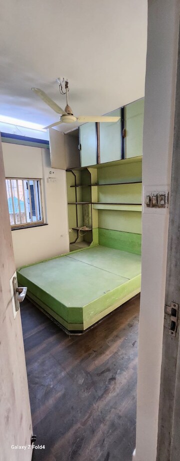 Bedroom in 2 BHK Apartment at Sunder Lane, Malad West – for Rent