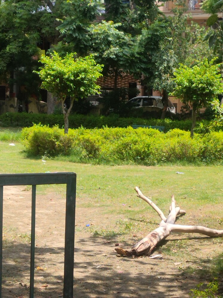 Garden, nandgram 2 Bedroom 54 Sq.Yd. Independent House In Nandgram Ghaziabad 8897639