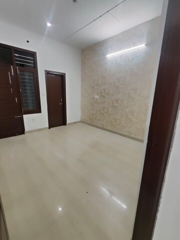 3 BHK Apartment For Rent in Sector 17