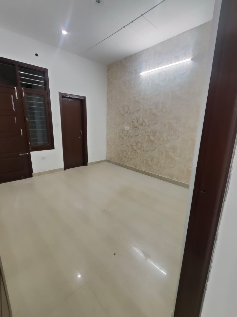 3 BHK + Pooja Room Apartment For Rent in Sector 17