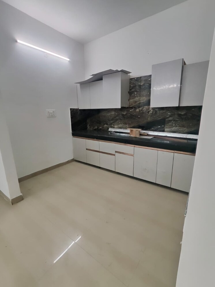 Kitchen, sector 17 3 Bedroom 2300 Sq.Ft. Apartment In Sector 17 Panchkula 8897631