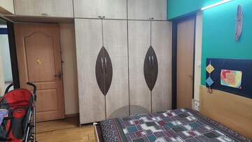 Furnished Amenities in 3 BHK Apartment at Anmol Tower, Goregaon West – for Rent