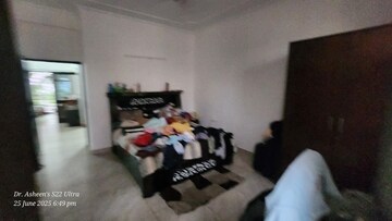 Living Room in 3 BHK Builder Floor at Ansal Plaza Sector-23, Sector 23 – for Rent