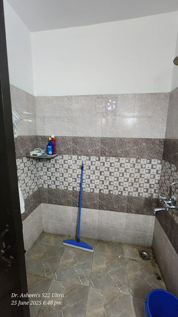 Bathroom in 3 BHK Builder Floor at Ansal Plaza Sector-23, Sector 23 – for Rent
