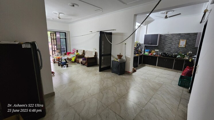 Room, ansal-plaza-sector-23 3 Bedroom 2180 Sq.Ft. Builder Floor In Sector 23 Gurgaon 8897648