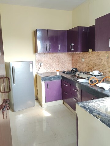 Kitchen in 2 BHK Apartment at Gomti Nagar – for Rent