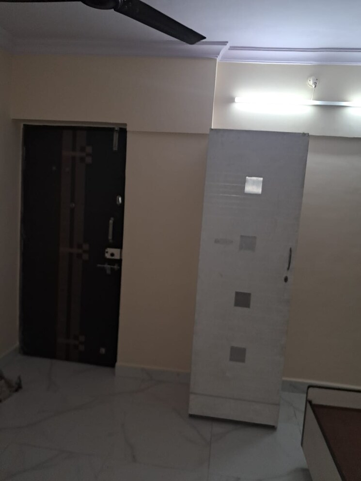 Room, sheetal-tulsi-vihar-chs 1 Bedroom 331 Sq.Ft. Apartment In Malad East Mumbai 8897690
