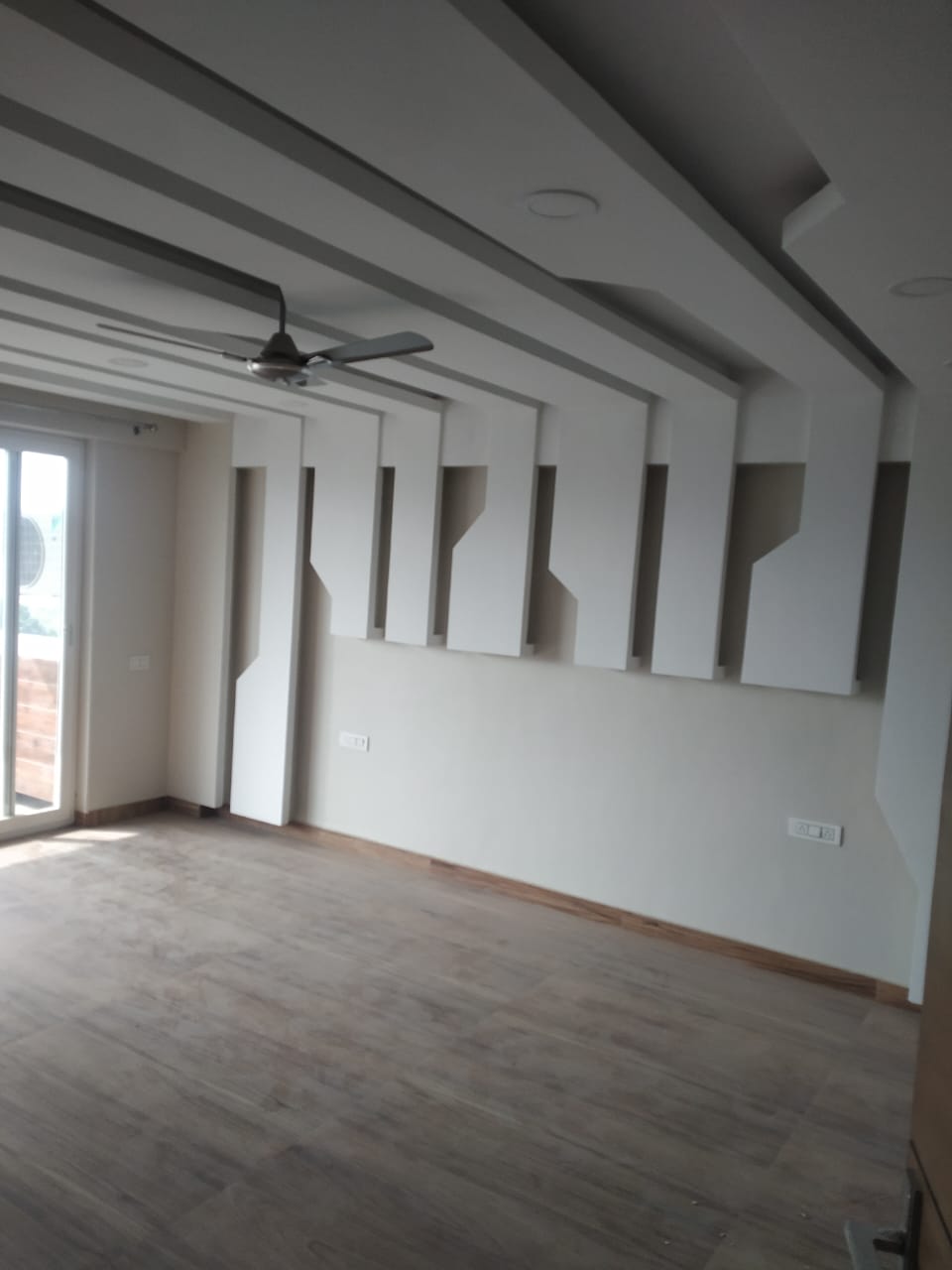 4 BHK + Extra Room Builder Floor For Rent in Vipul World Floors
