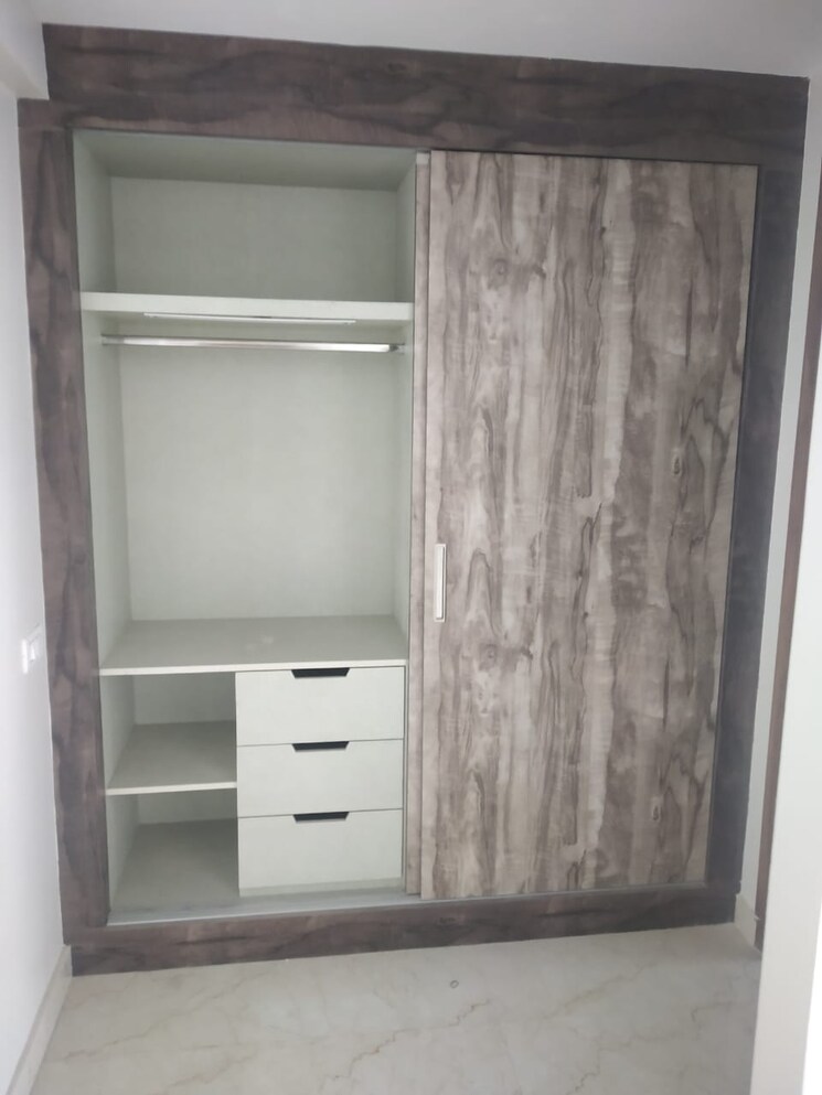 Room, vipul-world-floors 4 Bedroom 3000 Sq.Ft. Builder Floor In Sector 48 Gurgaon 8897728