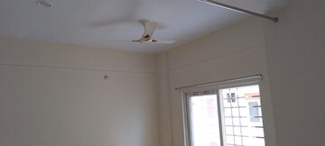 Room in 3.5 BHK Apartment at Lucknow Ahana Enclave, Amar Shaheed Path – for Rent