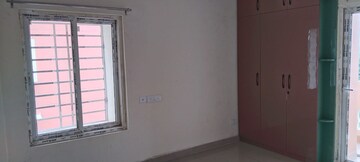 Room in 3.5 BHK Apartment at Lucknow Ahana Enclave, Amar Shaheed Path – for Rent