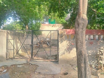  Plot For Sale in RWA Apartments Sector 40, Sector 40