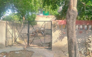 Plot For Sale in RWA Apartments Sector 40, Sector 40