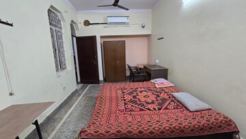 Room in  Pg at Uttam Nagar West – for Rent