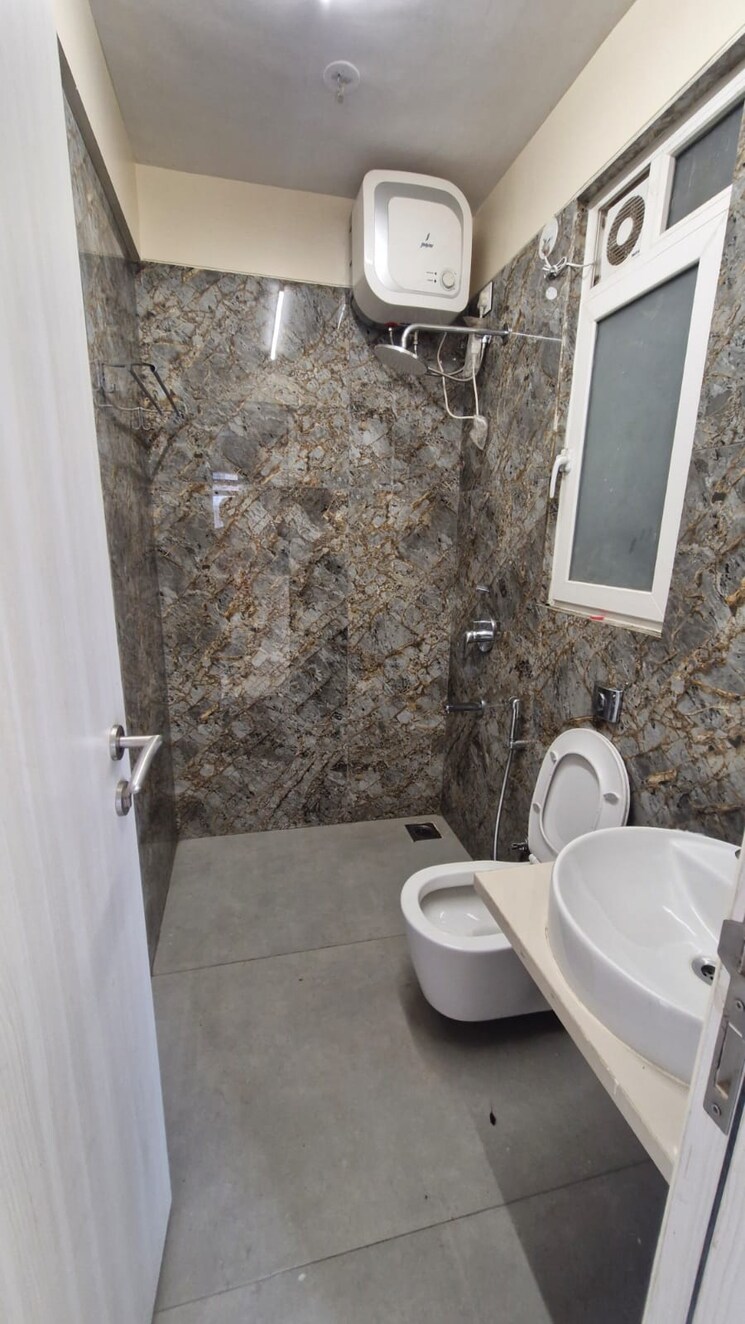Bathroom, concrete-sai-samast 2 Bedroom 750 Sq.Ft. Apartment In Chembur Mumbai 8897799