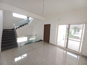 Room in 3 BHK Villa at Srinidhi Hill Park, Bachupally – for Sale