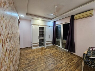 Room in 3 BHK Apartment at Puri Pranayam, Sector 82 – for Rent